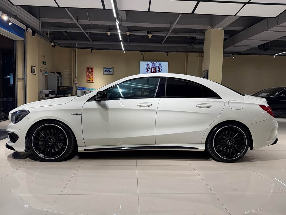 Mercedes-Benz CLA AMG