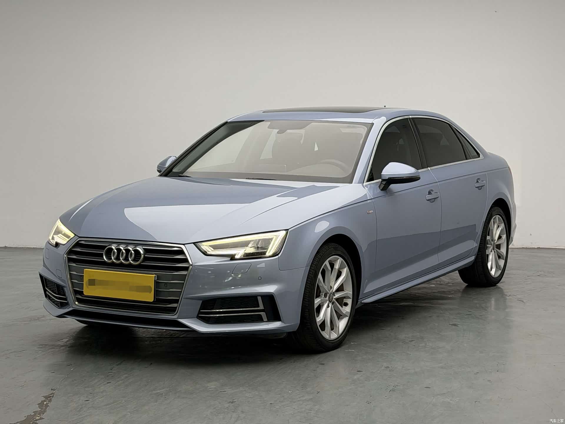 Audi A4L, 2018 1