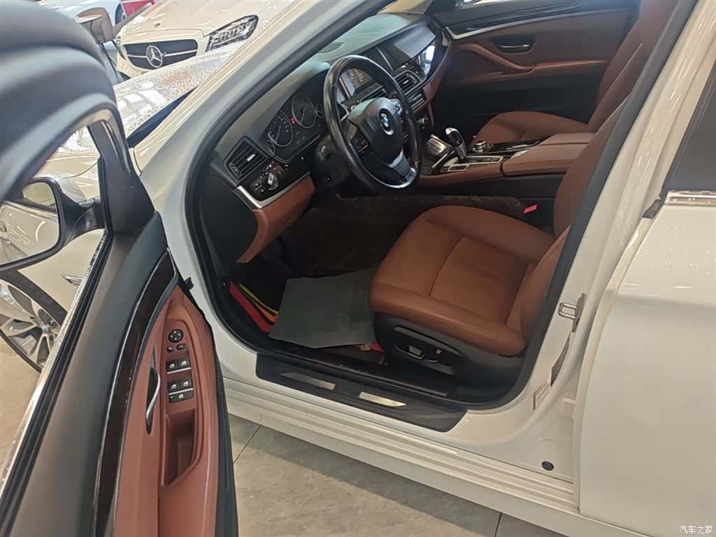 BMW 5 Series, 2017 16