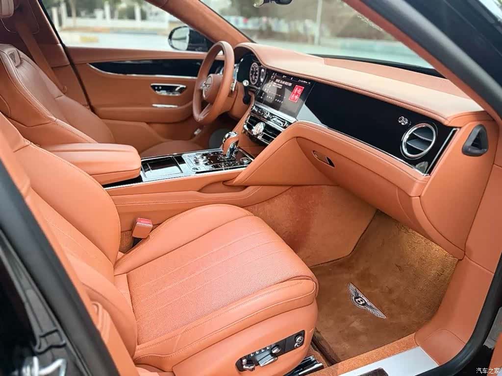 Bentley Flying Spur, 2023 9
