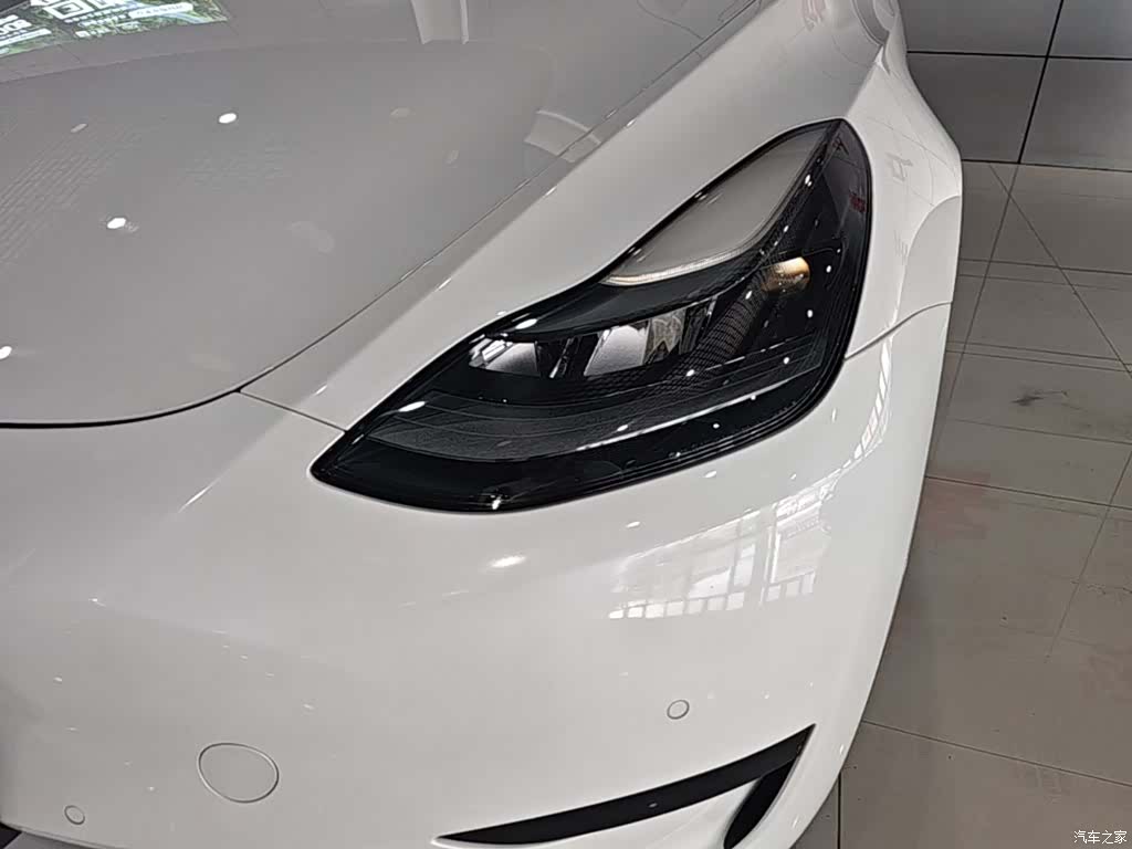 Tesla Model Y, 2022 24