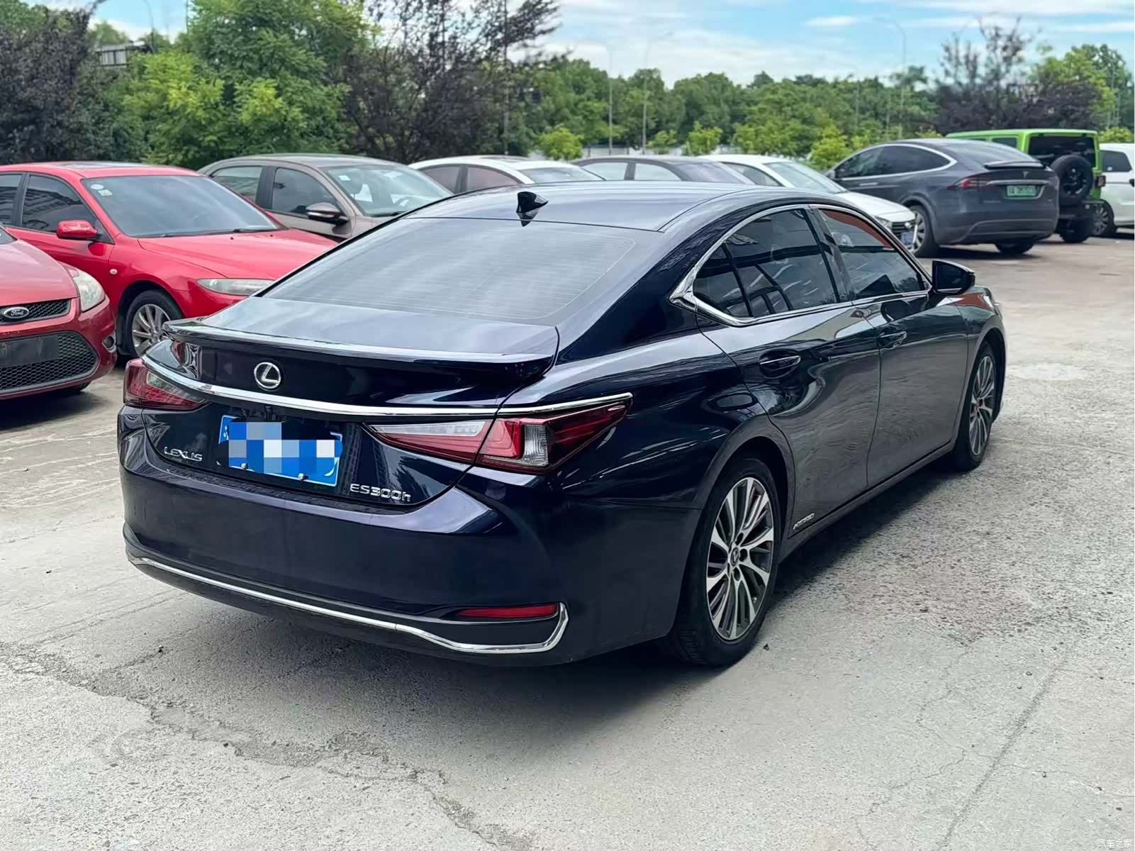 Lexus ES, 2019 3