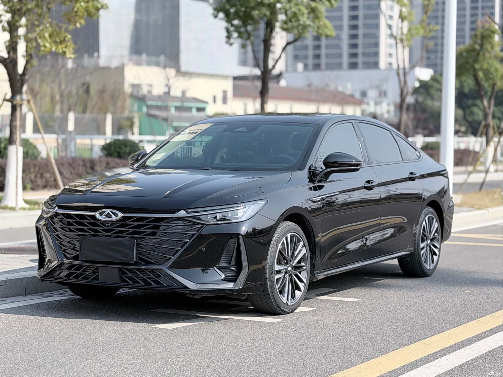 Chery Arrizo 8, 2025 1
