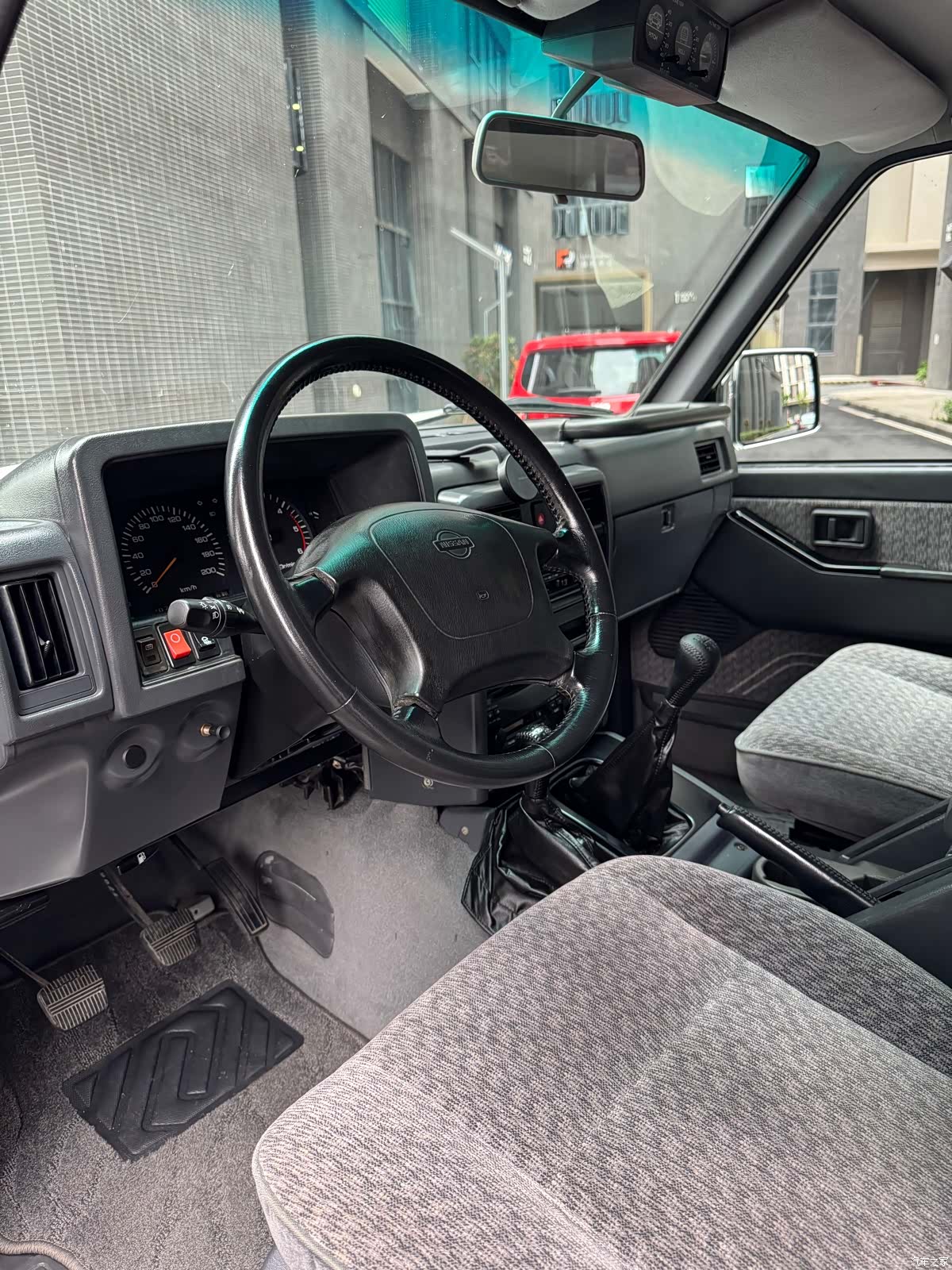 Nissan Patrol, 2004 14