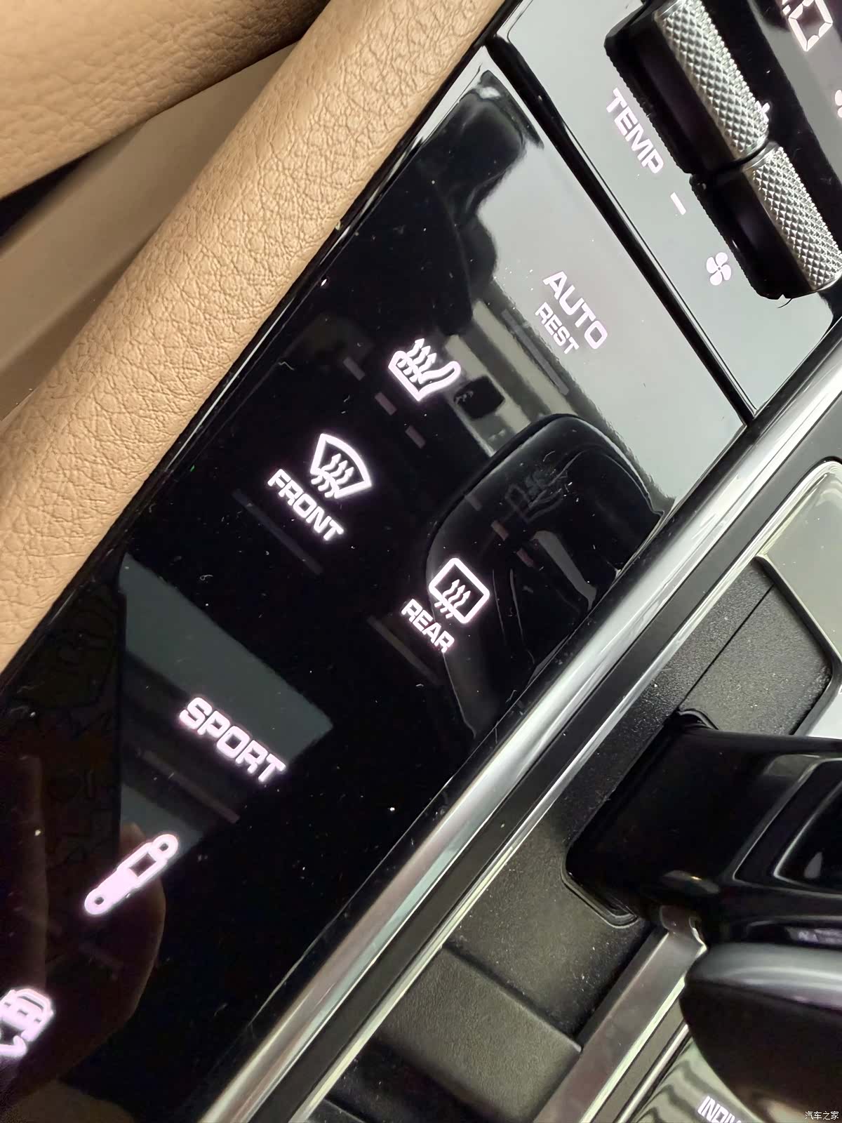 Porsche Cayenne, 2018 все фото