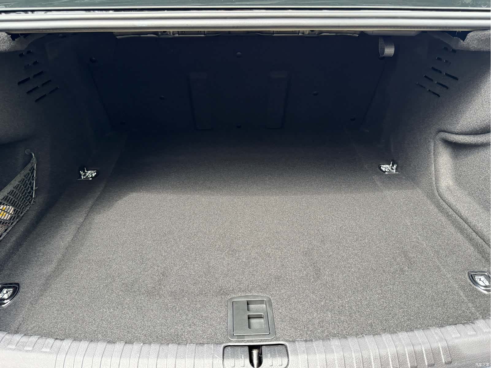 Audi A6L, 2022 37