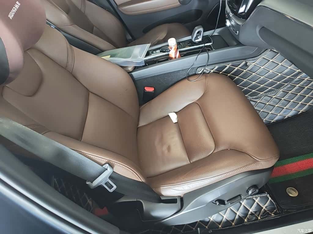 Volvo XC60, 2021 25