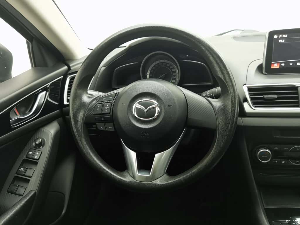 Mazda Mazda3, 2016 11