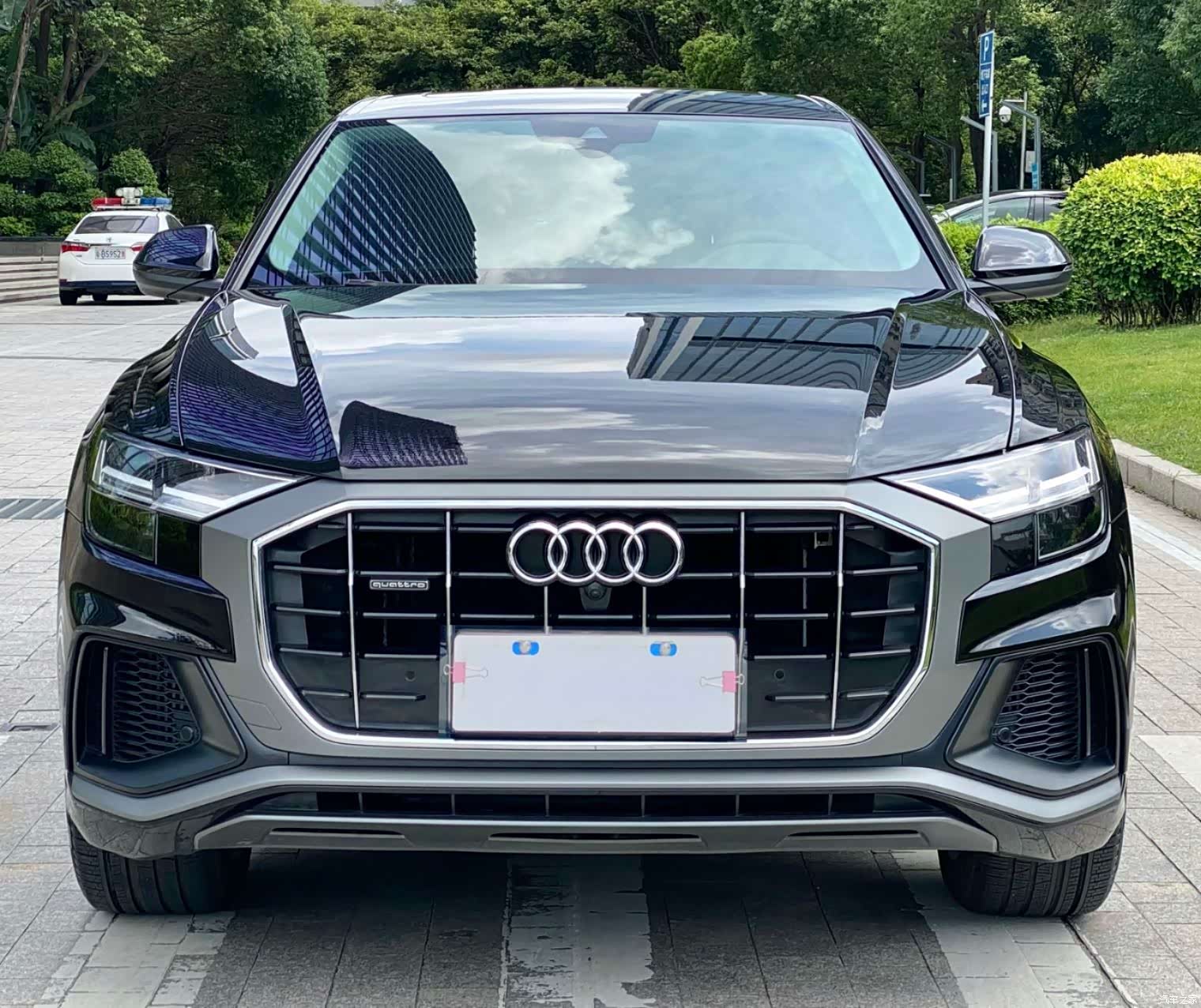 Audi Q8, 2021 3