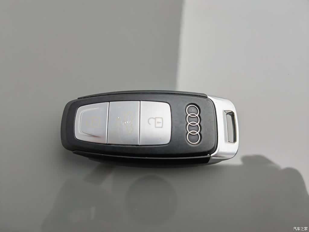 Audi Q4 e-tron, 2024 19