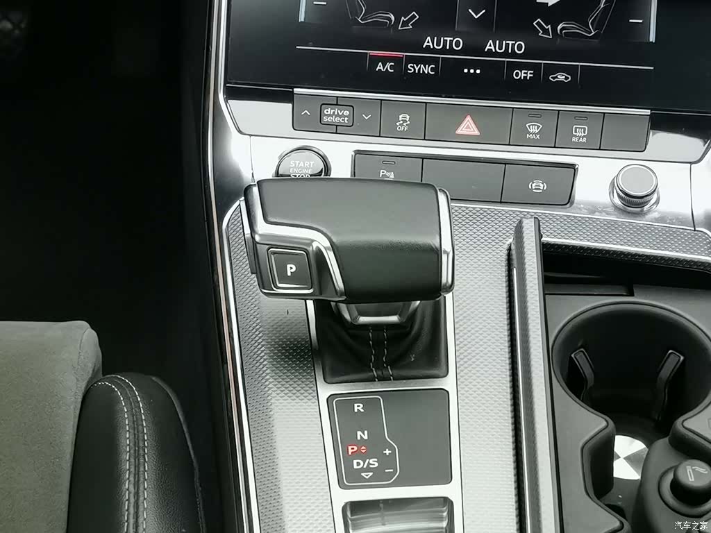 Audi A6L, 2021 13
