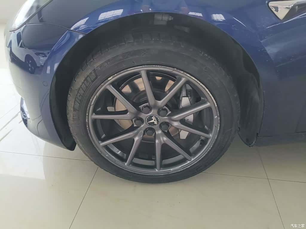 Tesla Model 3, 2020 23