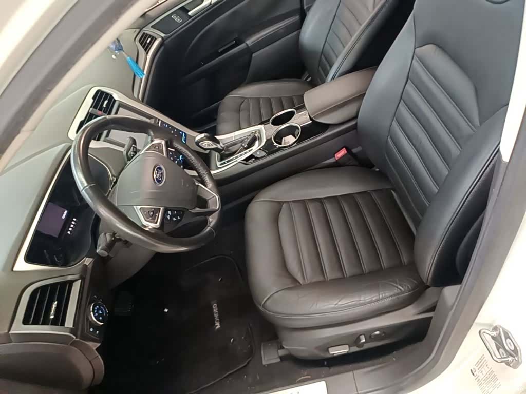 Ford Mondeo, 2016 15