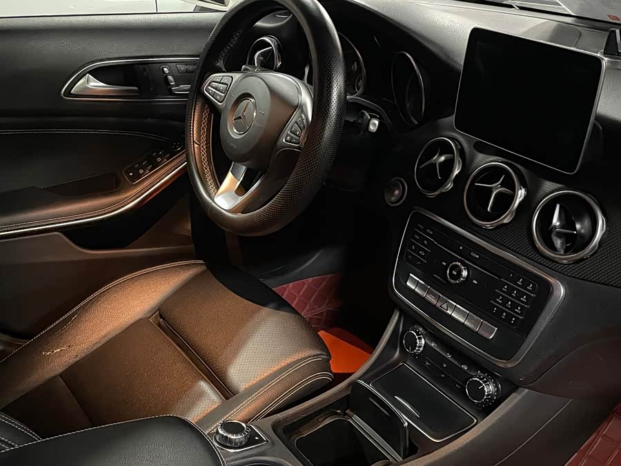 Mercedes-Benz GLA 2018, фото 10