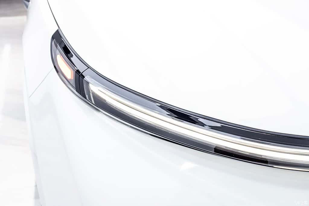 Li Auto L8, 2025 11