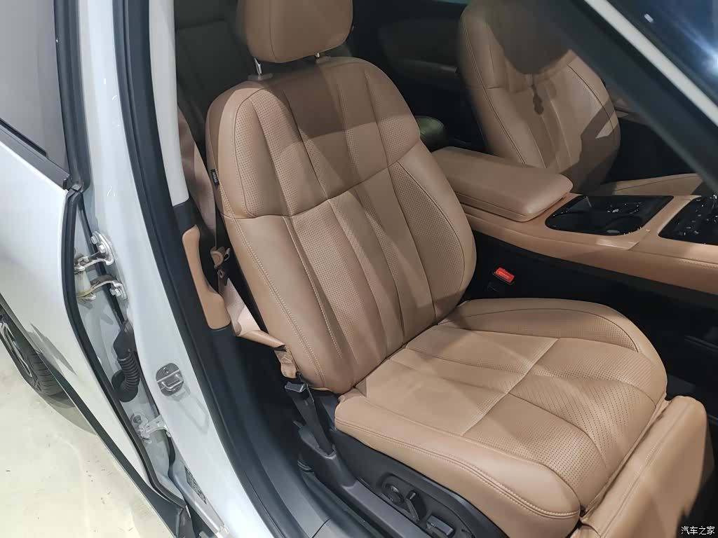 NIO ES8, 2019 25