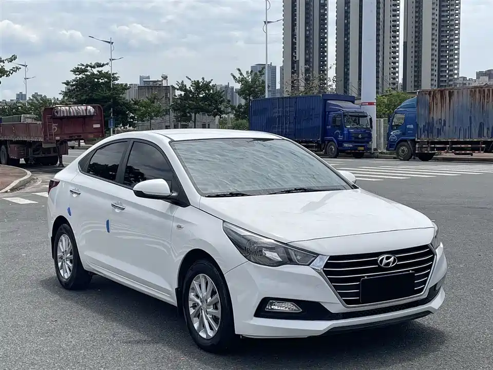 Hyundai Accept