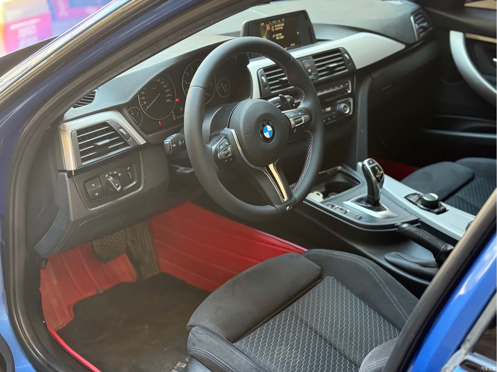 BMW 3 Series, 2017 все фото