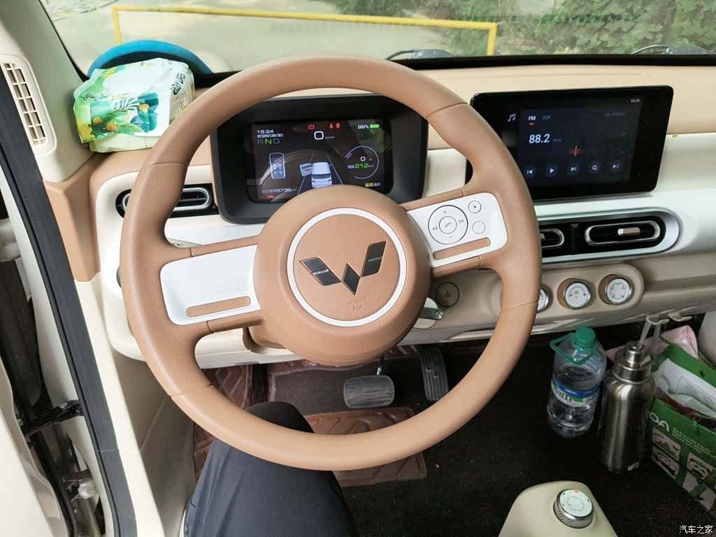 Wuling MINIEV, 2024 11