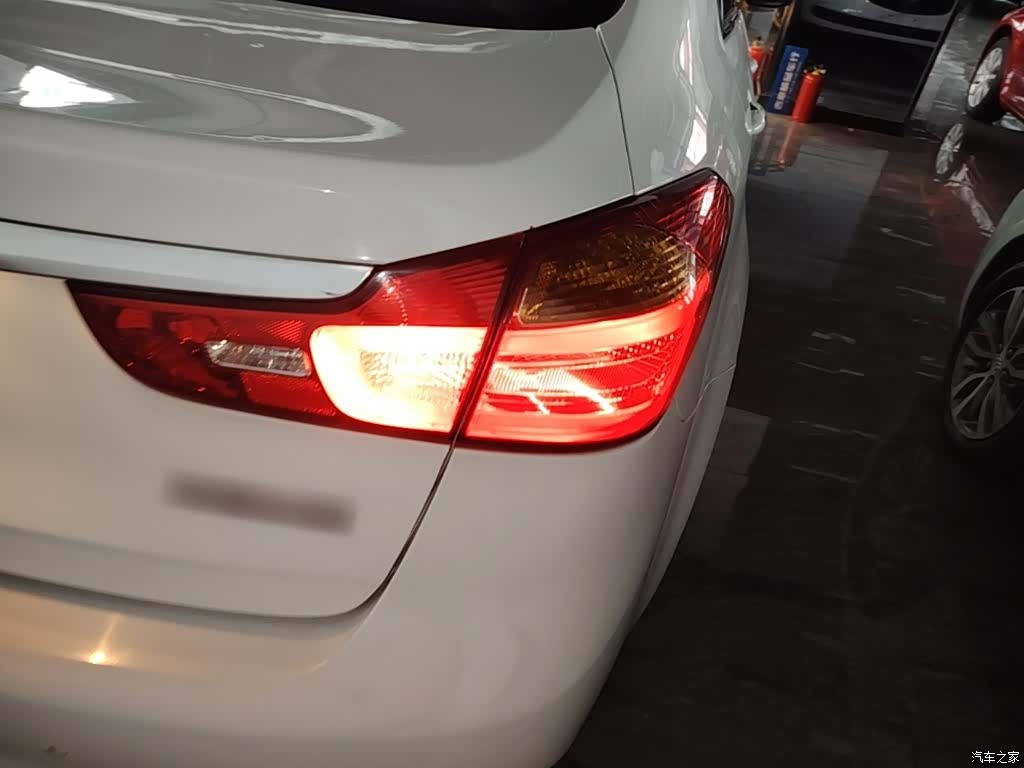 Kia K3, 2015 8