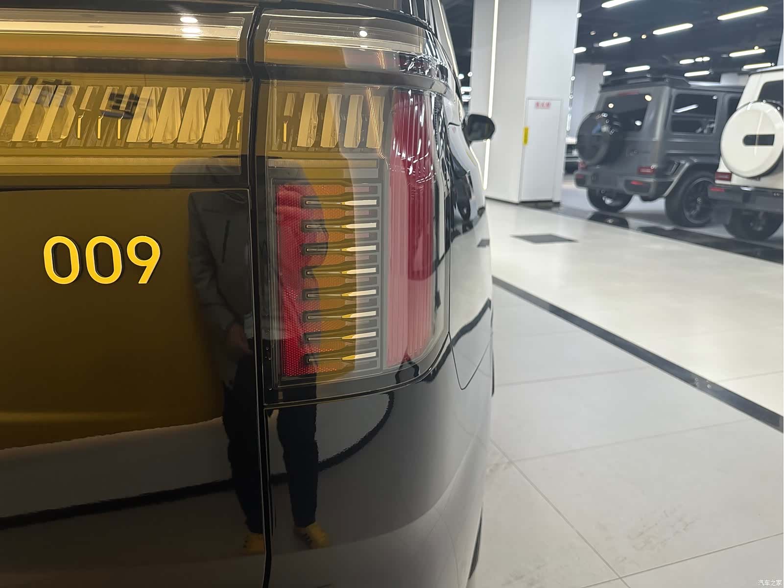 Zeekr 009, 2025 19