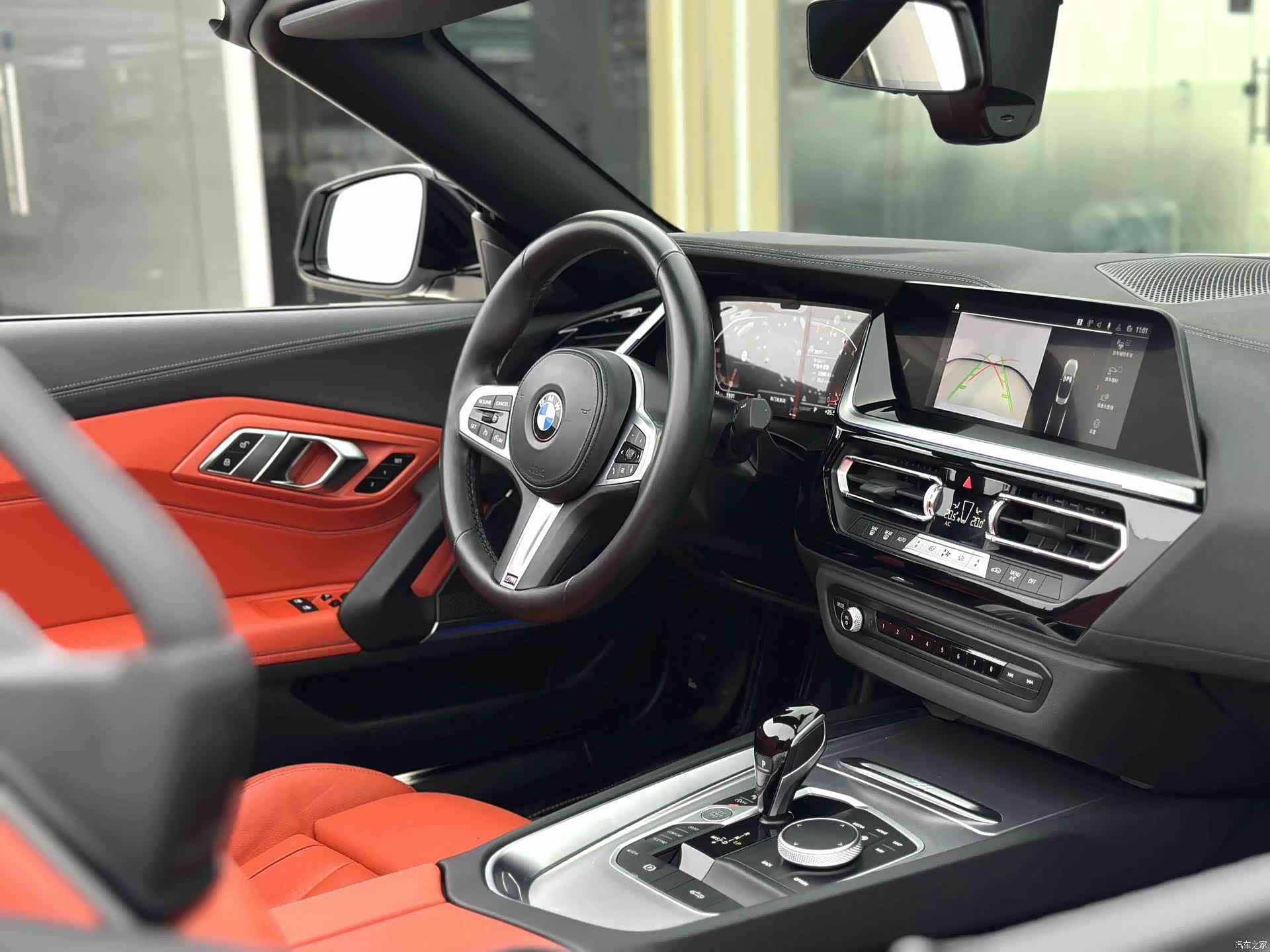 BMW Z4, 2023 все фото