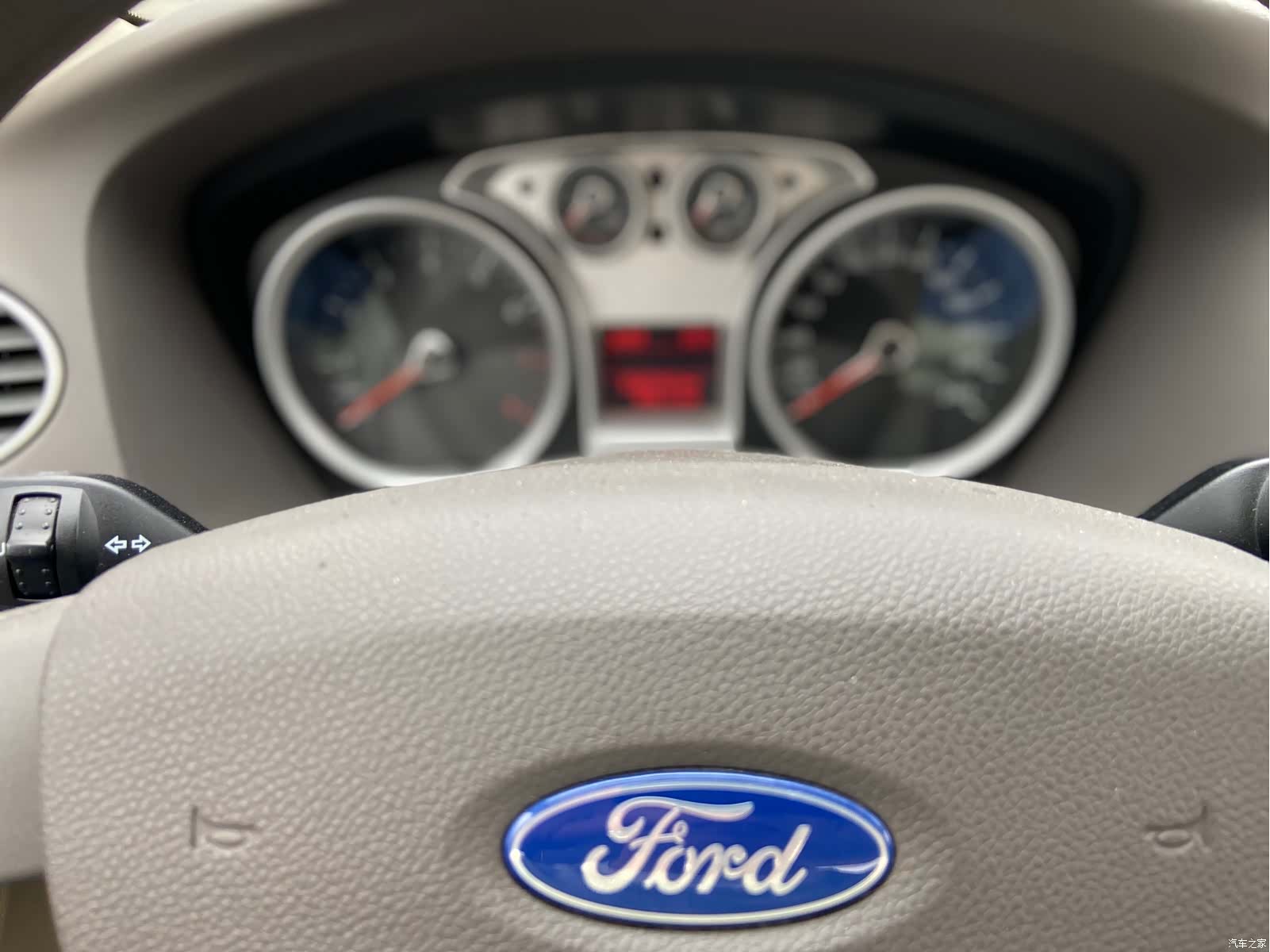 Ford Focus, 2012 10