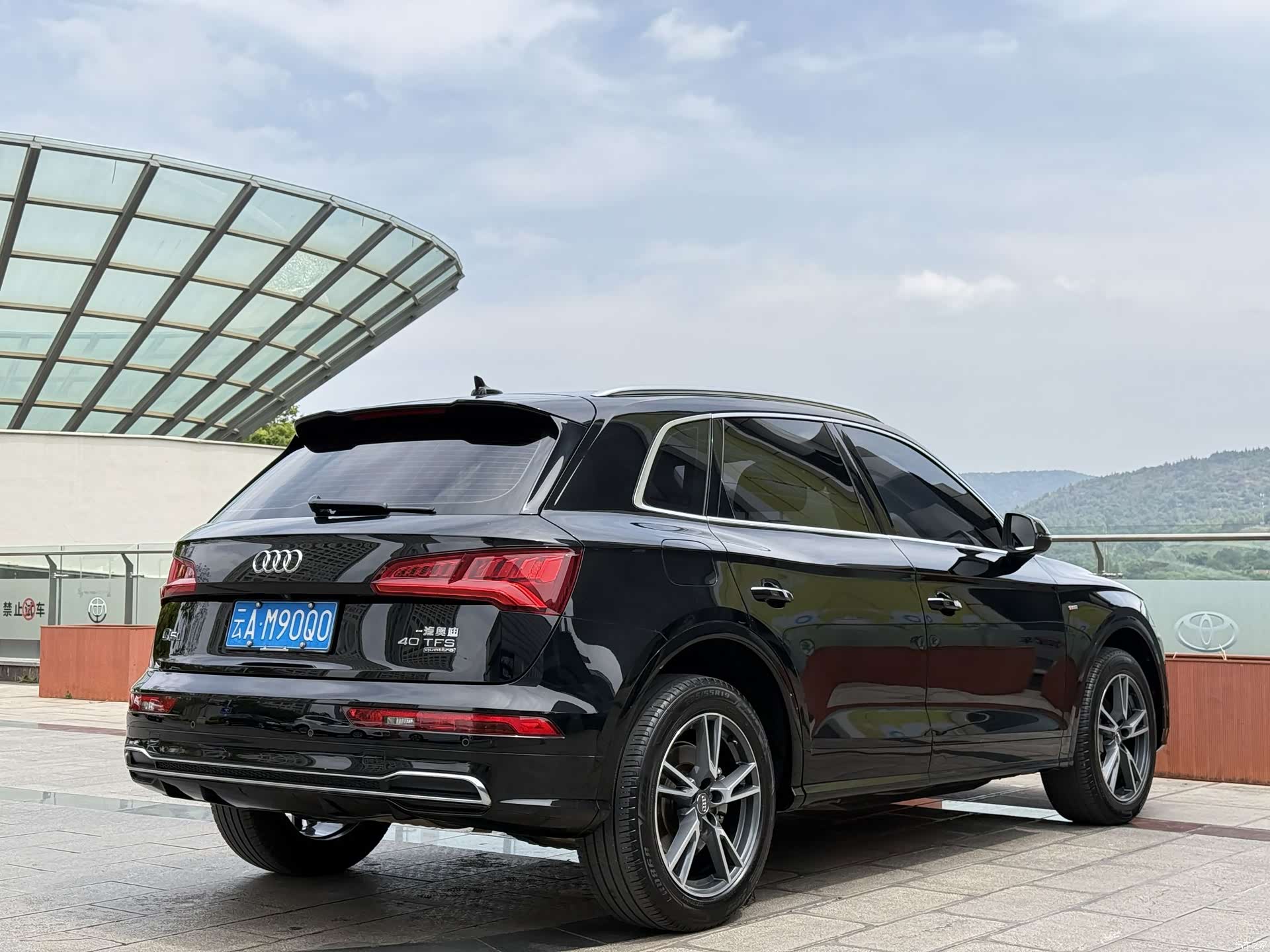 Audi Q5L, 2021 4