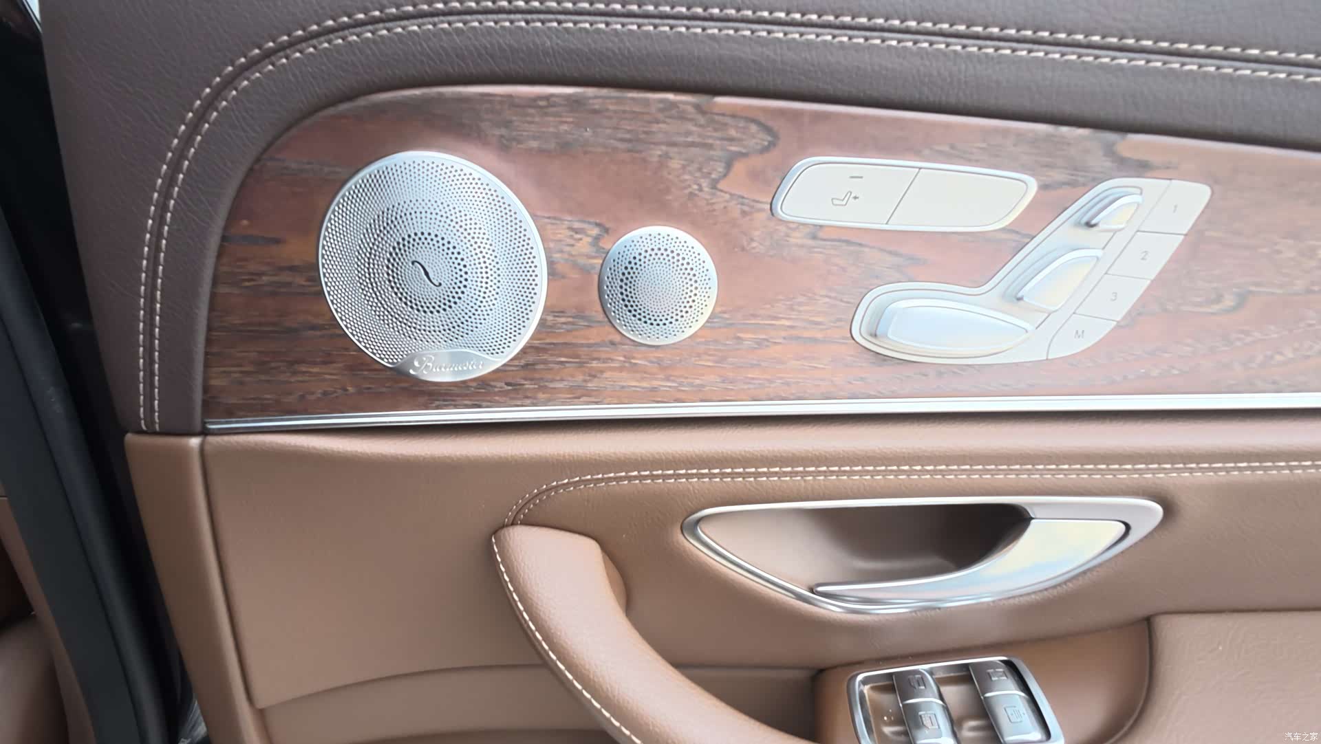 Mercedes-Benz E-Class, 2019 16