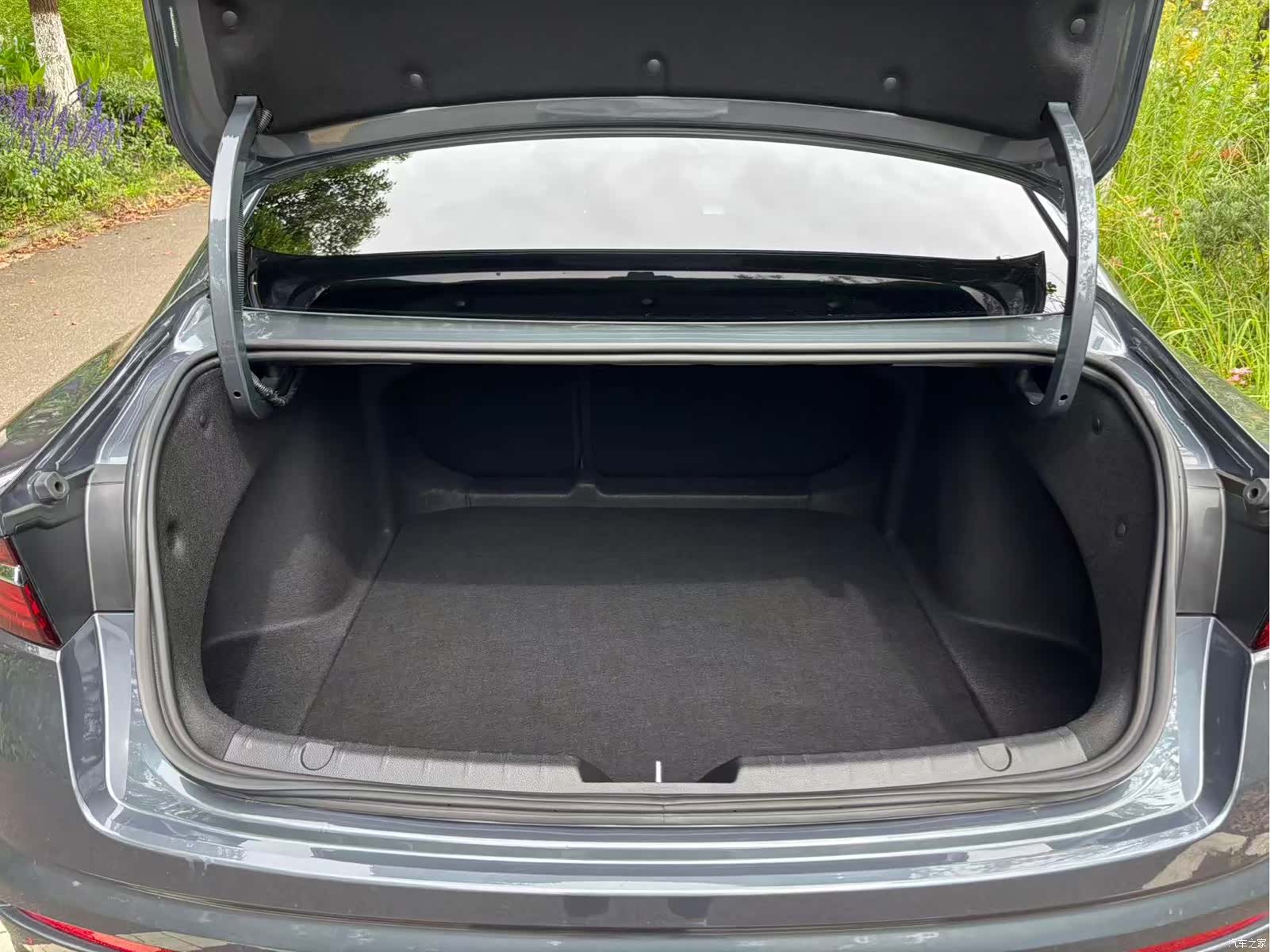 Geely Preface, 2025 29