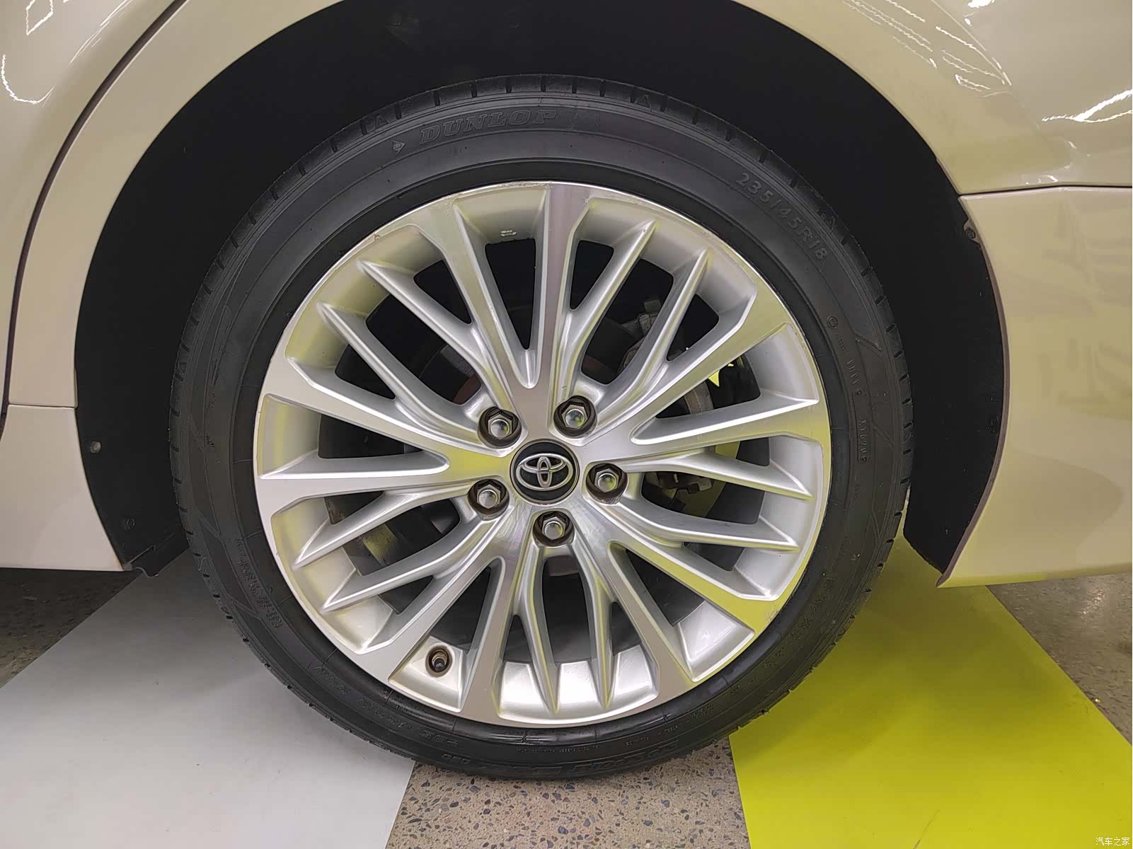 Toyota Camry, 2020 8