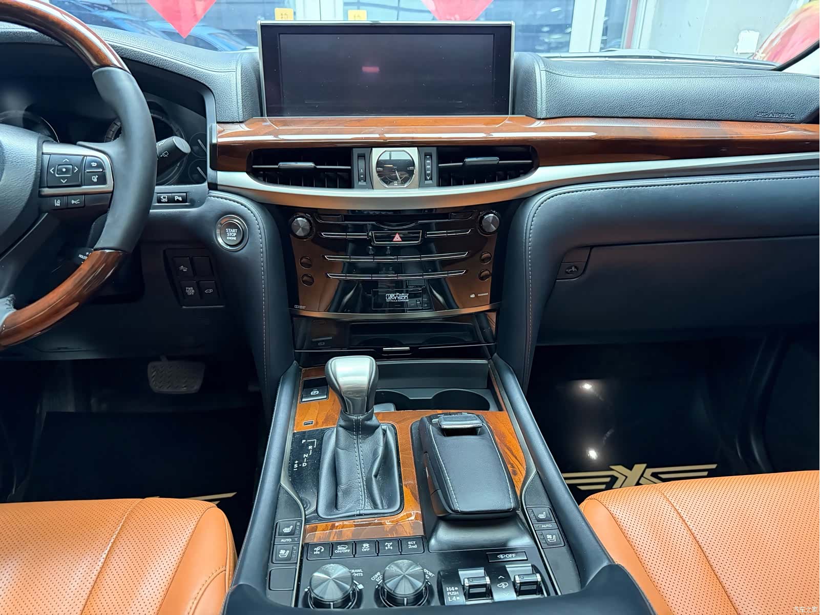 Lexus LX, 2019 22