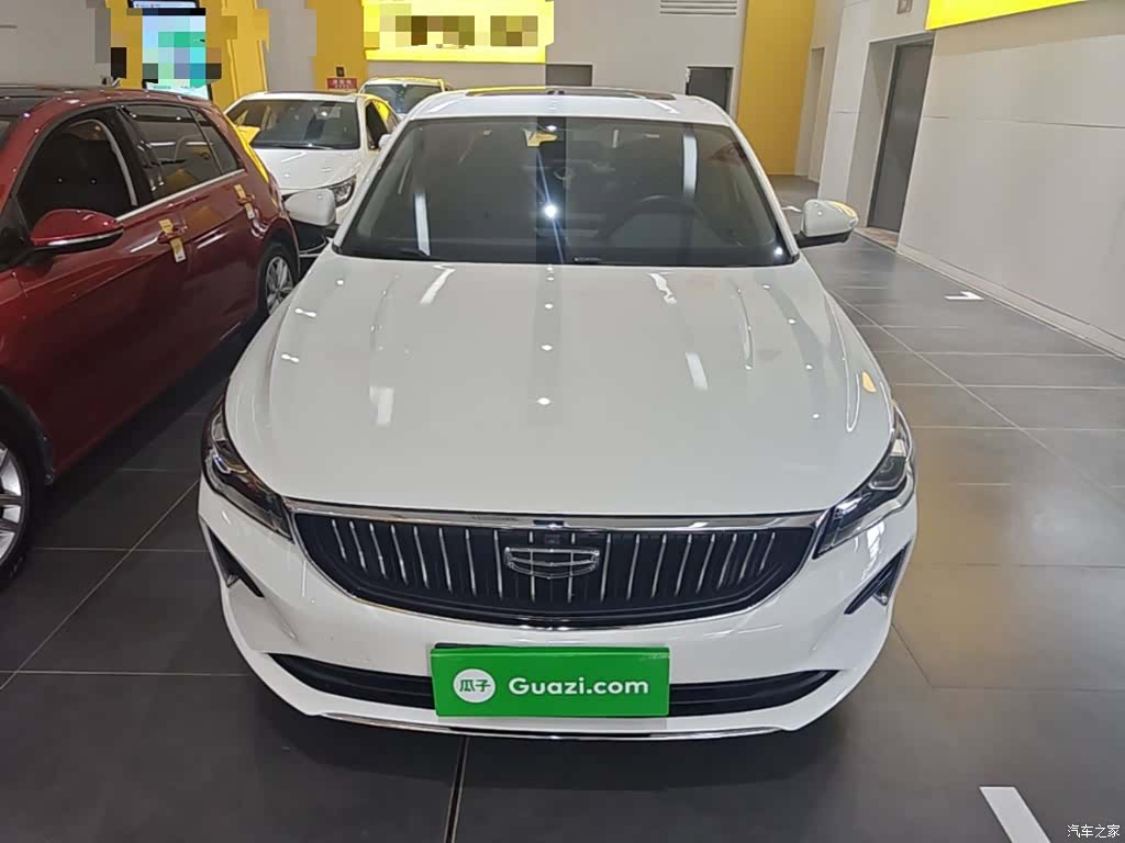 Geely Emgrand, 2022 3