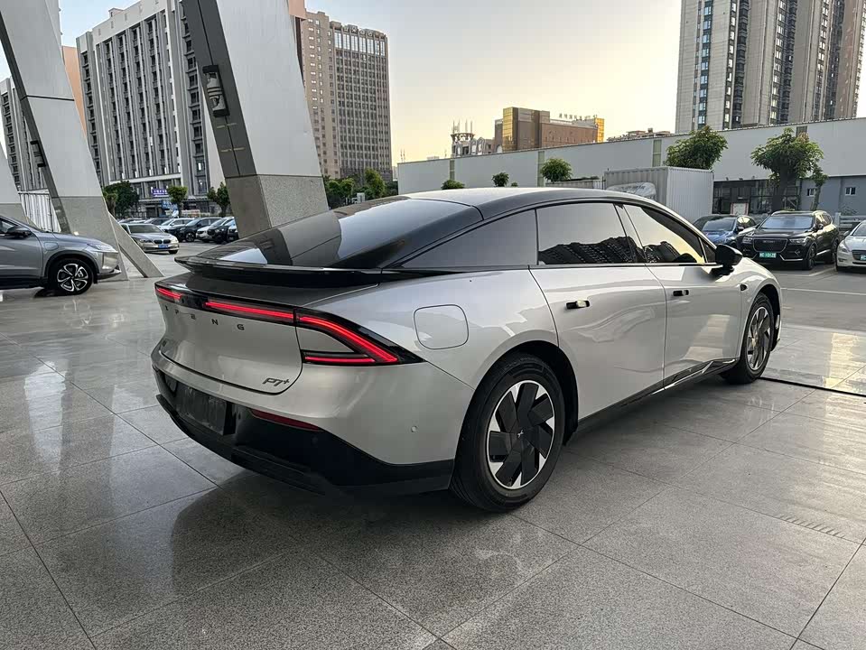 XPENG P7+
