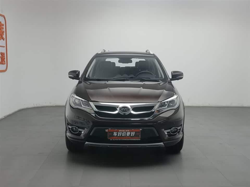 BYD S7