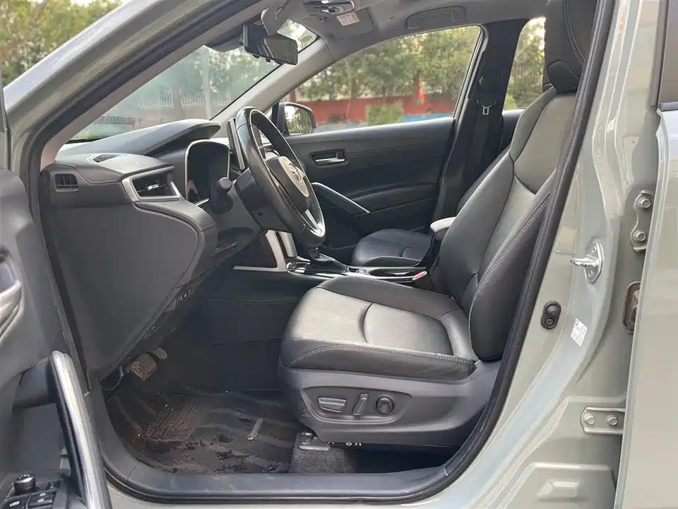 Toyota Corolla Sharp amplifier