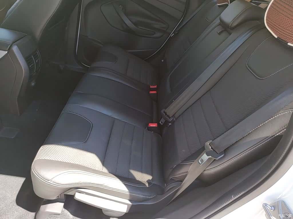 Ford Kuga, 2015 17