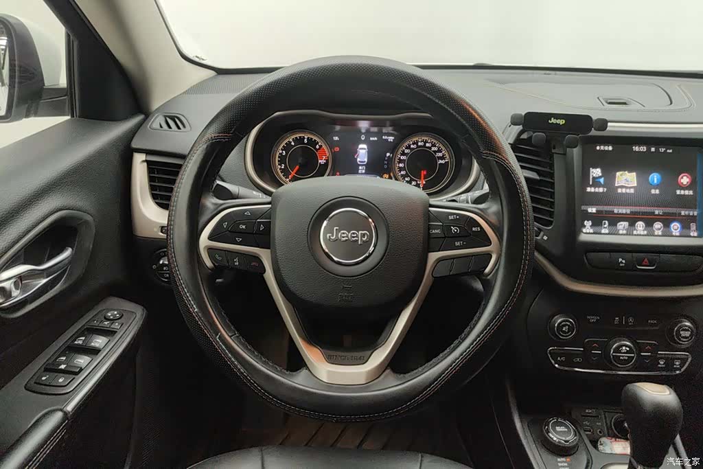 Jeep Cherokee, 2018 15