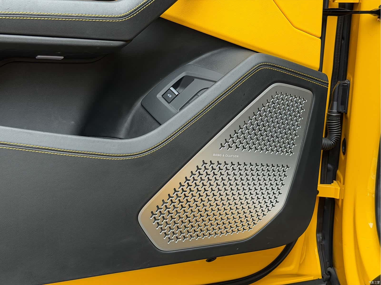 Lamborghini Urus, 2019 15