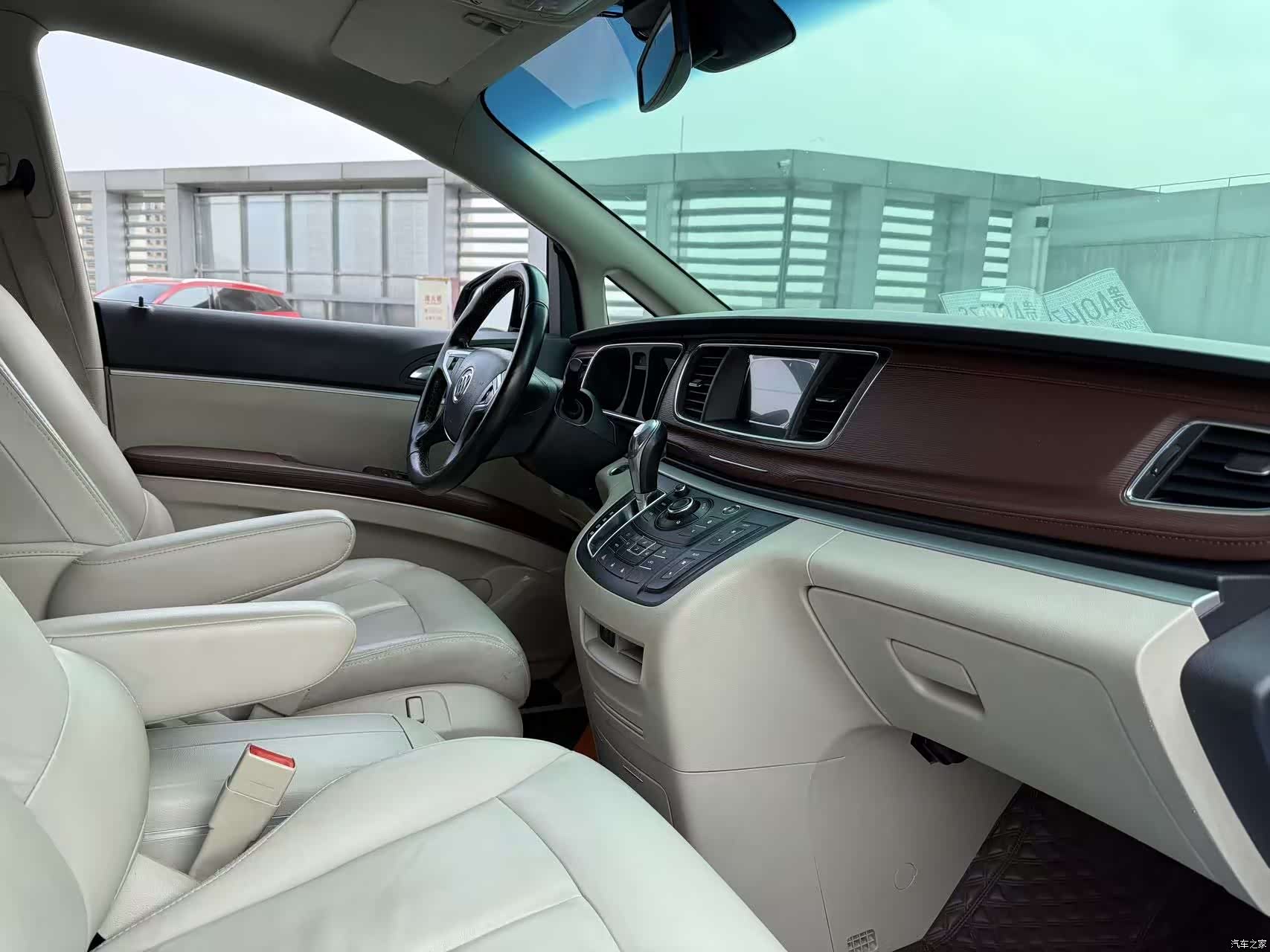 Buick GL8, 2019 14