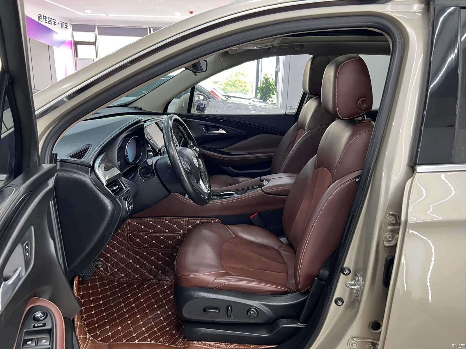 Buick Envision Plus, 2016 10