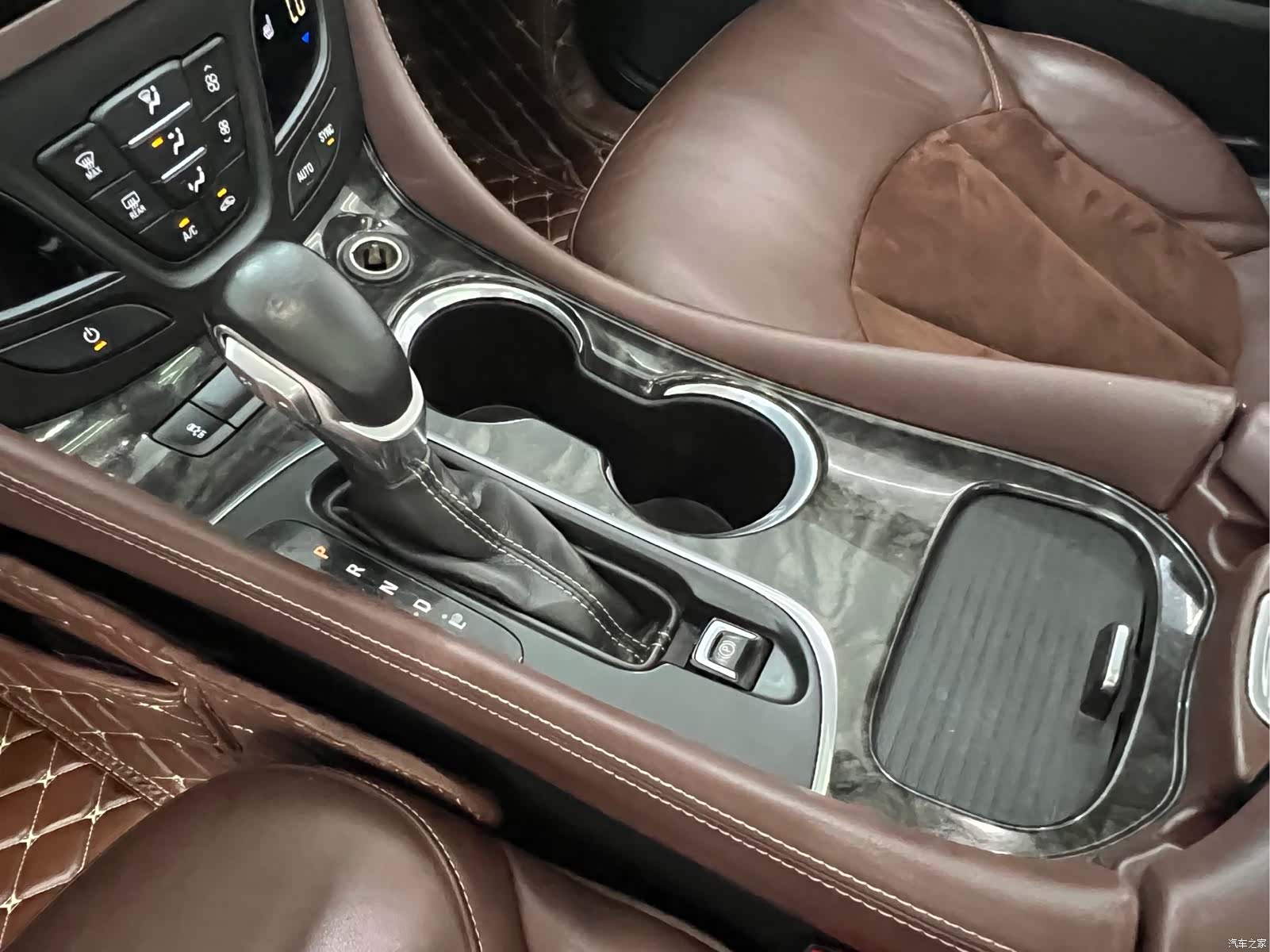 Buick Envision Plus, 2016 19