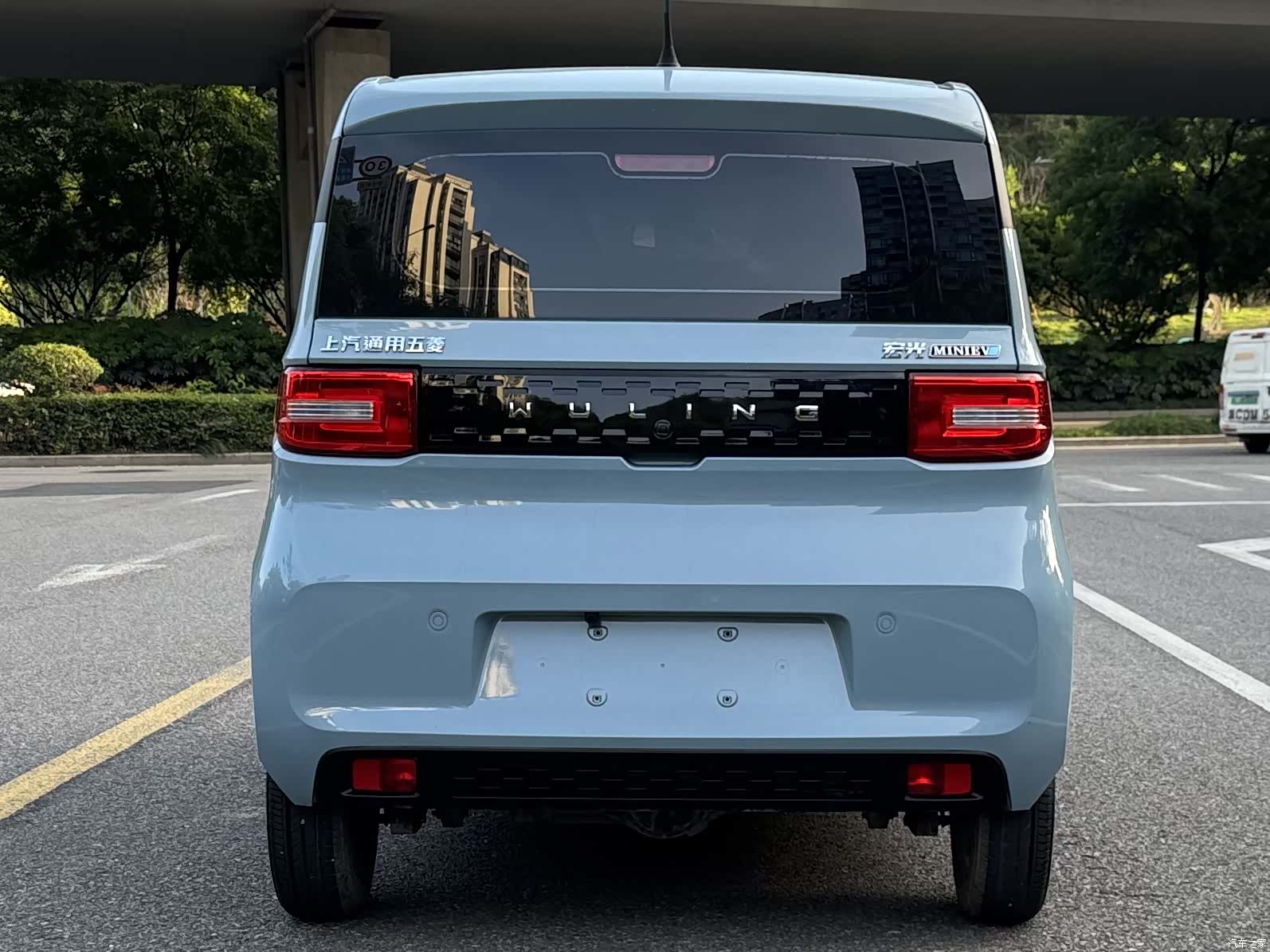 Wuling MINIEV, 2021 все фото