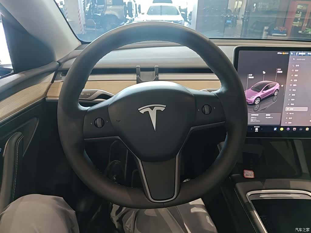 Tesla Model Y, 2023 11