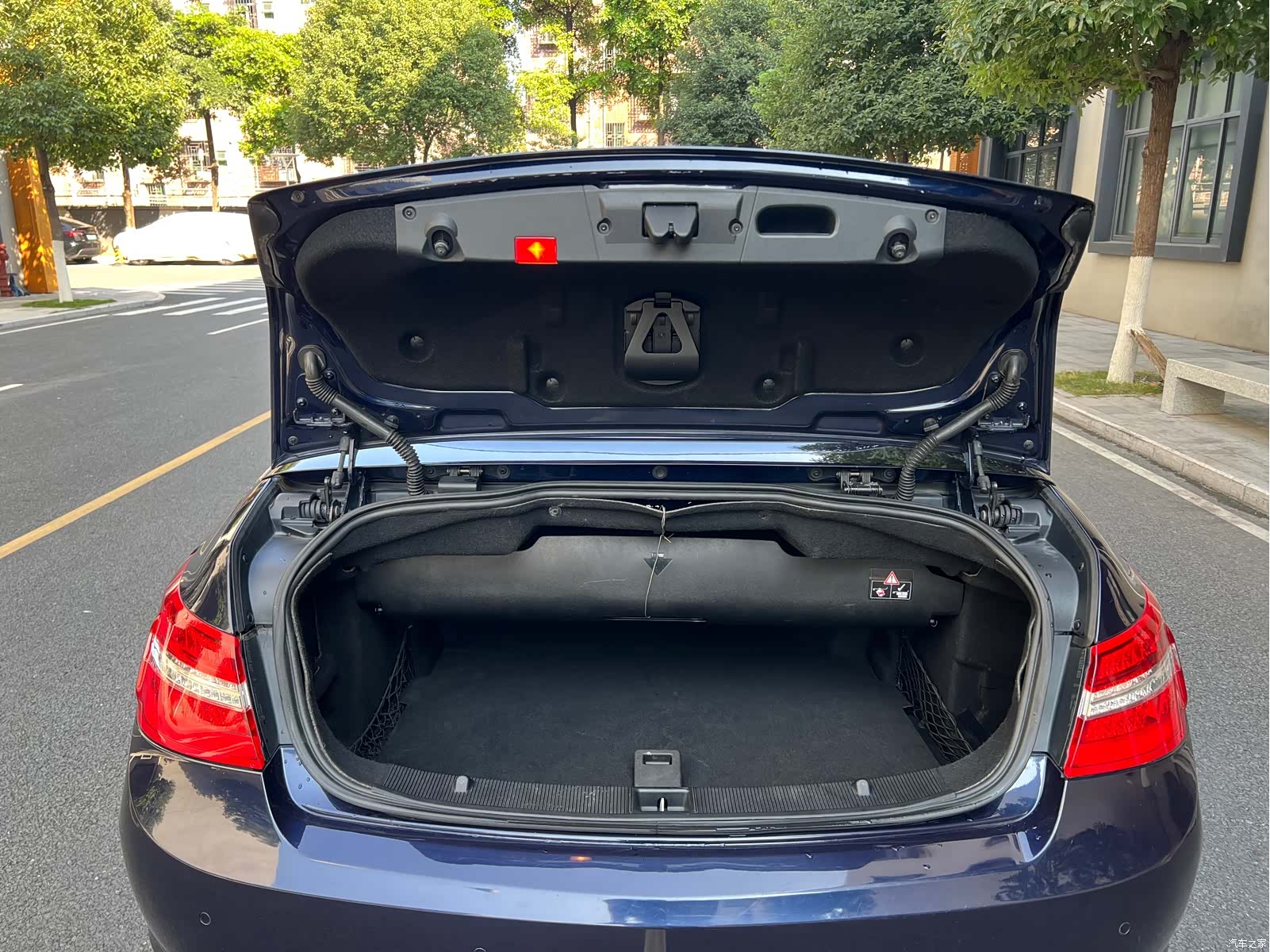 Mercedes-Benz E-Class, 2013 4