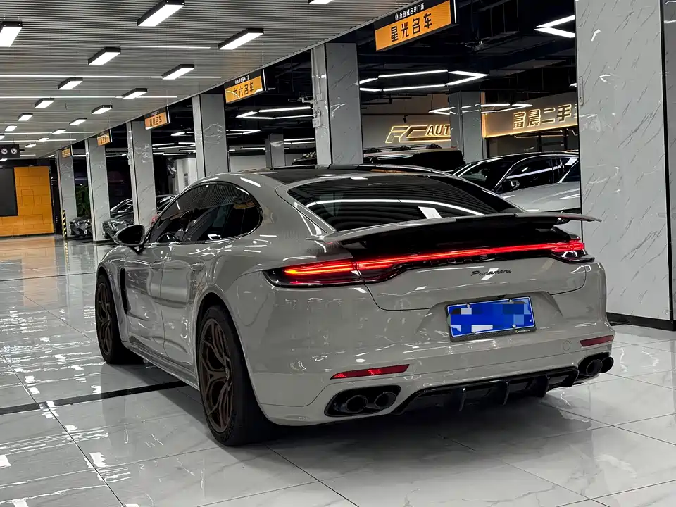 Porsche Panamera