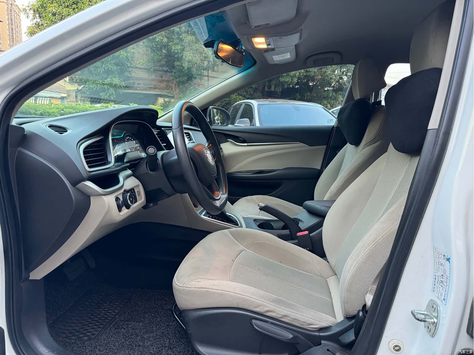 Buick V, 2018 4