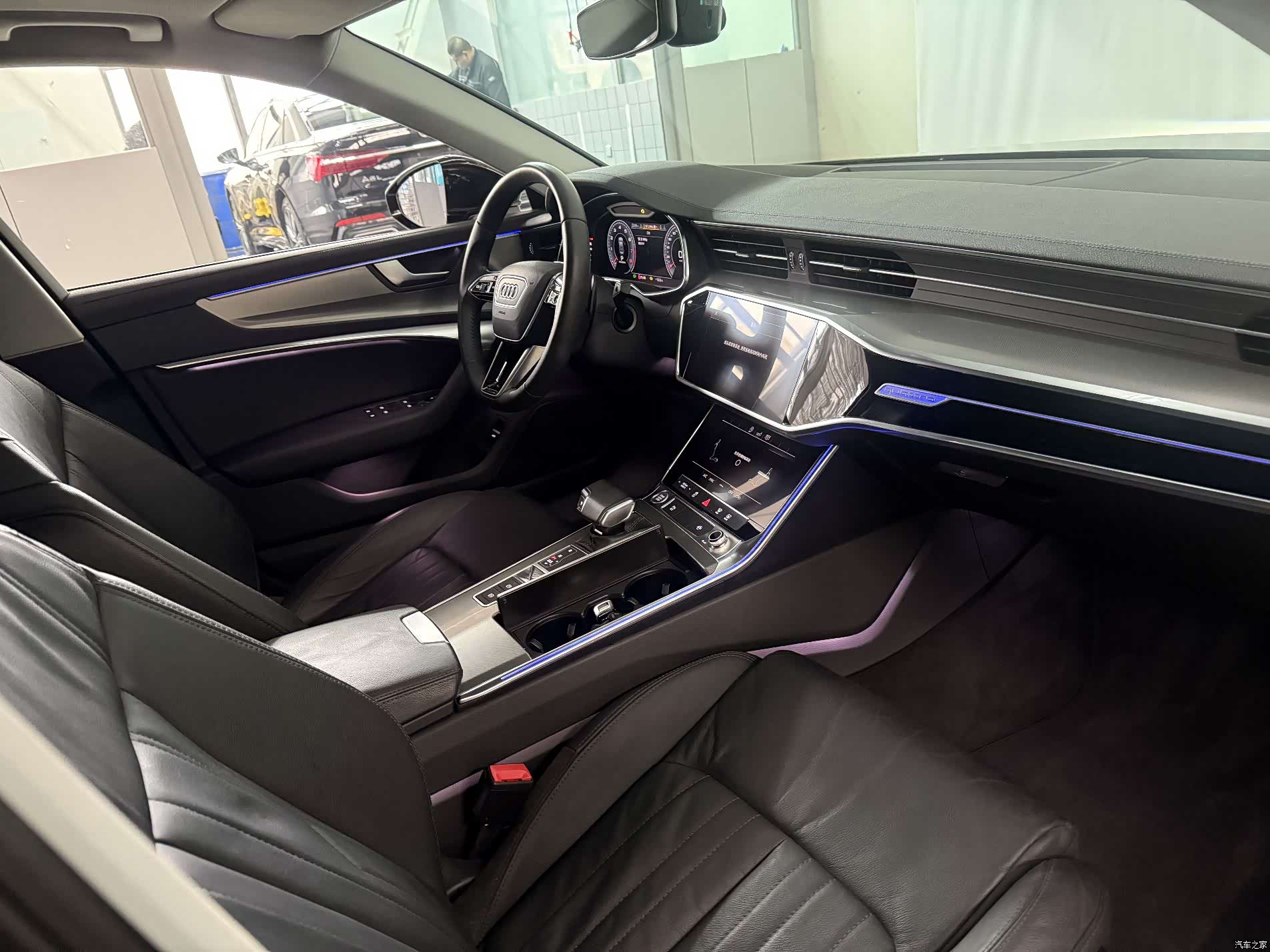 Audi A6L, 2020 9