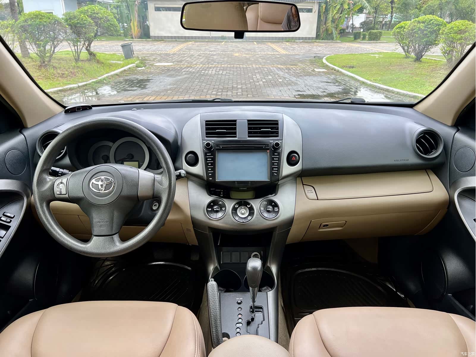 Toyota RAV4, 2012 12