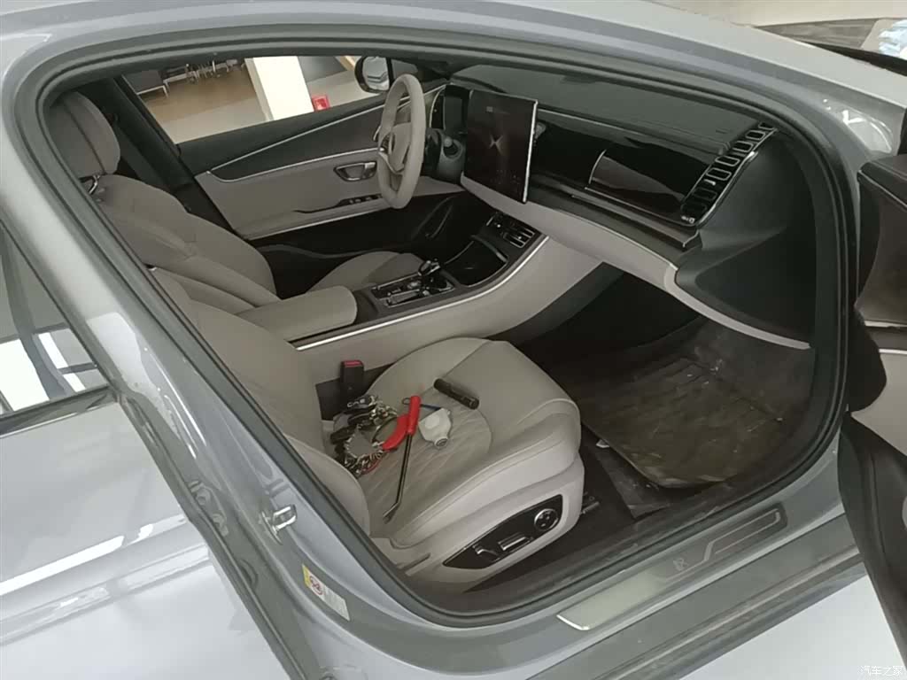 BYD Han, 2025 25